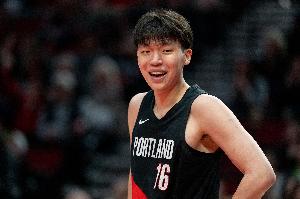 杨瀚森点评自己的NBA菜鸟赛季：有太多遗憾&不满 给自己打40-50分配图