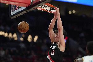 杨瀚森谈菜鸟赛季：简洁高效是最大感触 跟以前接触的篮球不一样配图