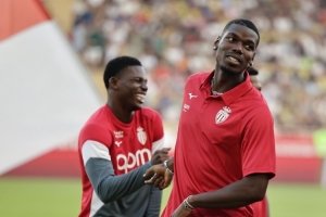 出场6次共115分钟！记者：博格巴将留在摩纳哥，俱乐部仍相信他配图