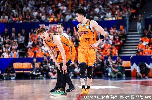 记者：这对上海来说可能只是开始 有当打之年的核心阵容&青年储备配图