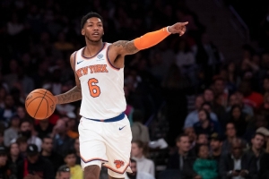 加兰谈欢迎来到NBA时刻：埃尔弗里德·佩顿在我头上拿了三双配图