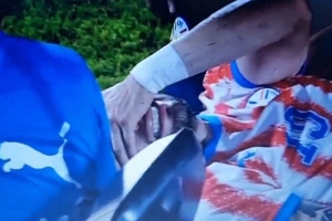 世界杯前受伤含泪被抬下！巴拉圭主帅谈恩西索：希望问题不大吧配图