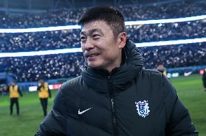 毛伟杰、朱鹏宇国足首秀!李国旭寄语:更自信一些、更大胆一些配图