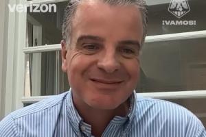 嘴角压不住了!费耶诺德CEO:卖希门尼斯给米兰让我们大赚了一笔配图