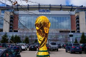 不公平!记者怒喷美国+FIFA双标:折腾伊朗、禁赛俄罗斯、大量拒签配图